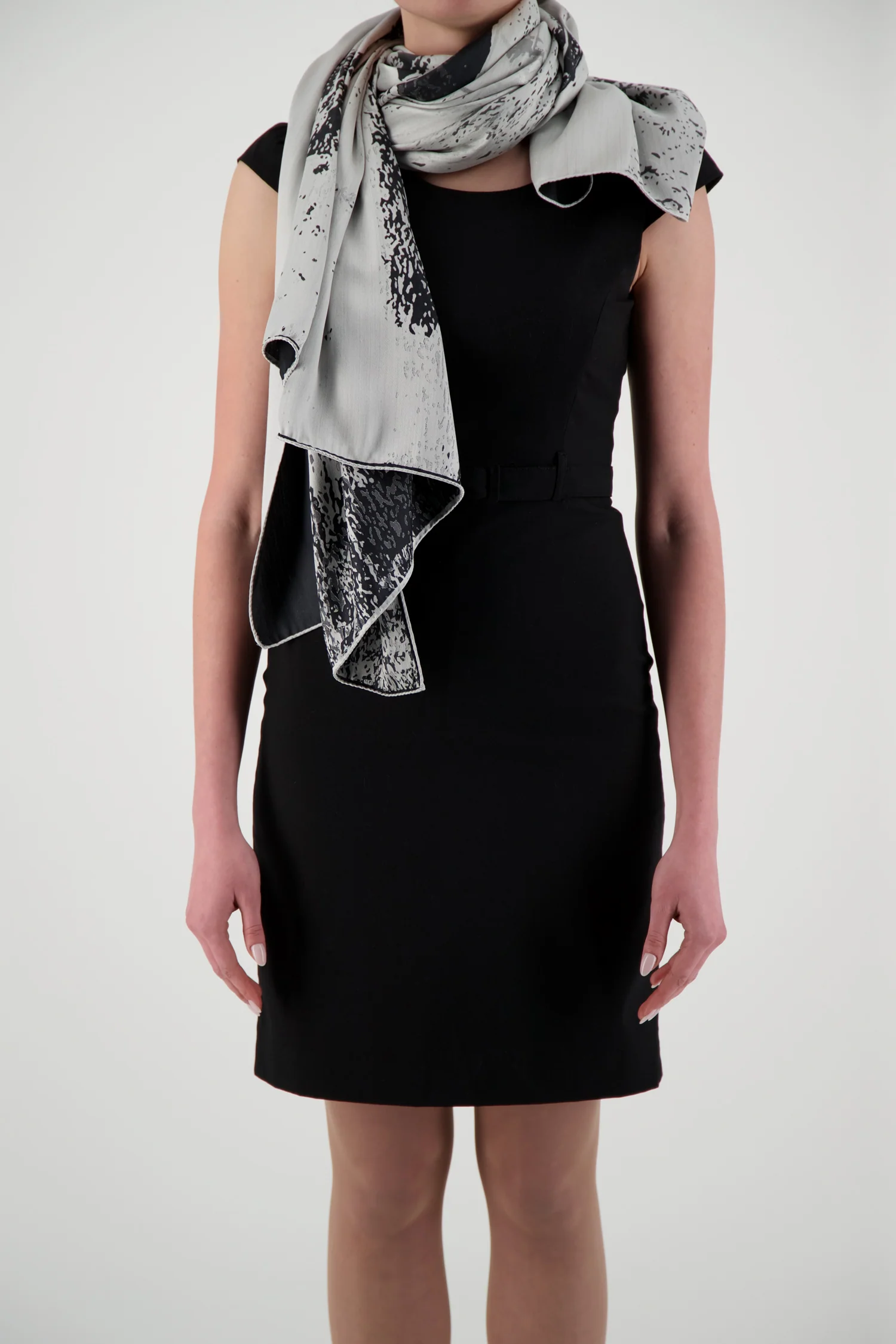 Como Silks Black Balbianello Nero - Image 4