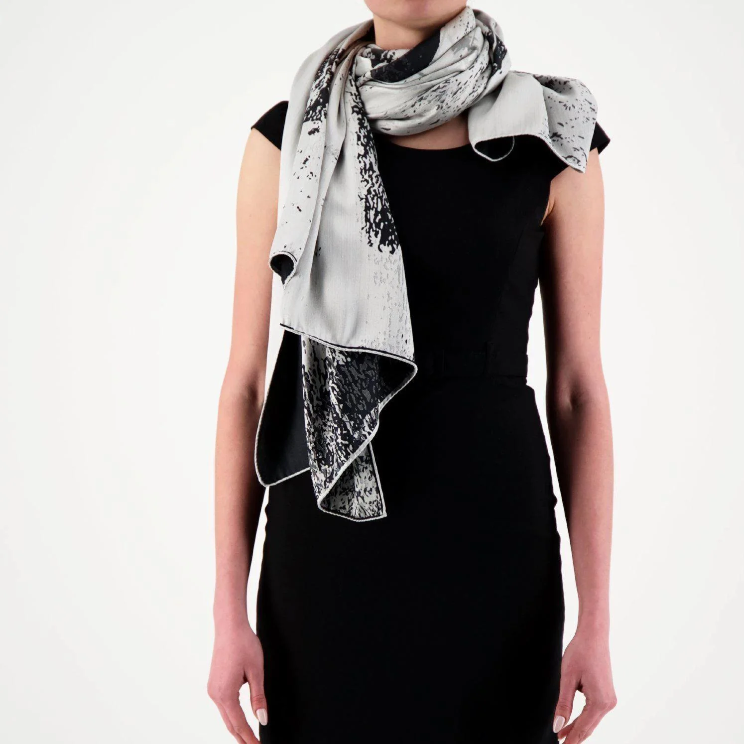 Como Silks Black Balbianello Nero - Image 5