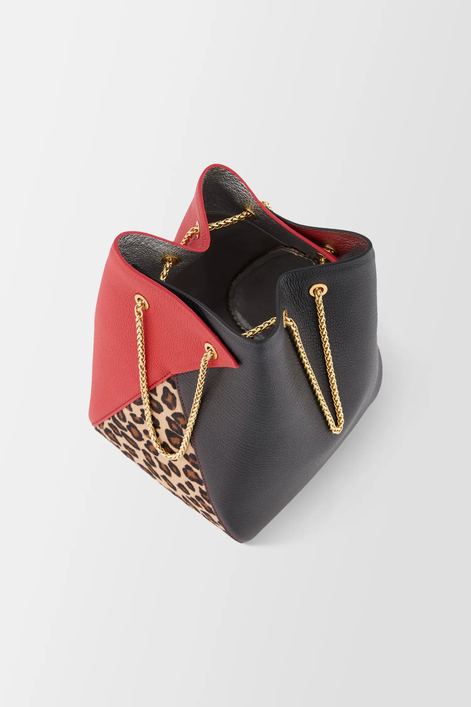 The Volon Leopard Mani Bucket Bbag - Image 3