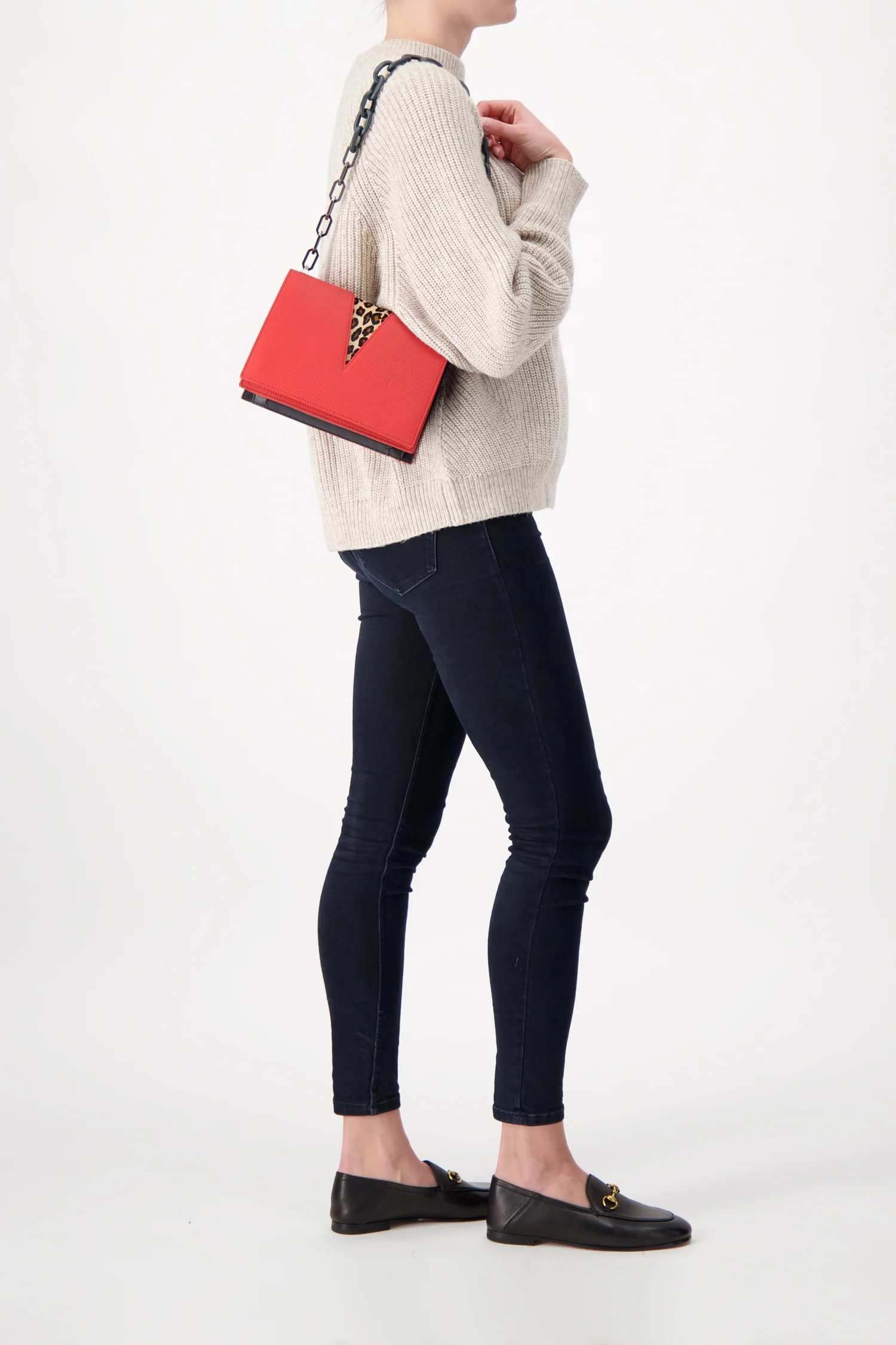 The Volon Leopard V Chain Bag - Image 5